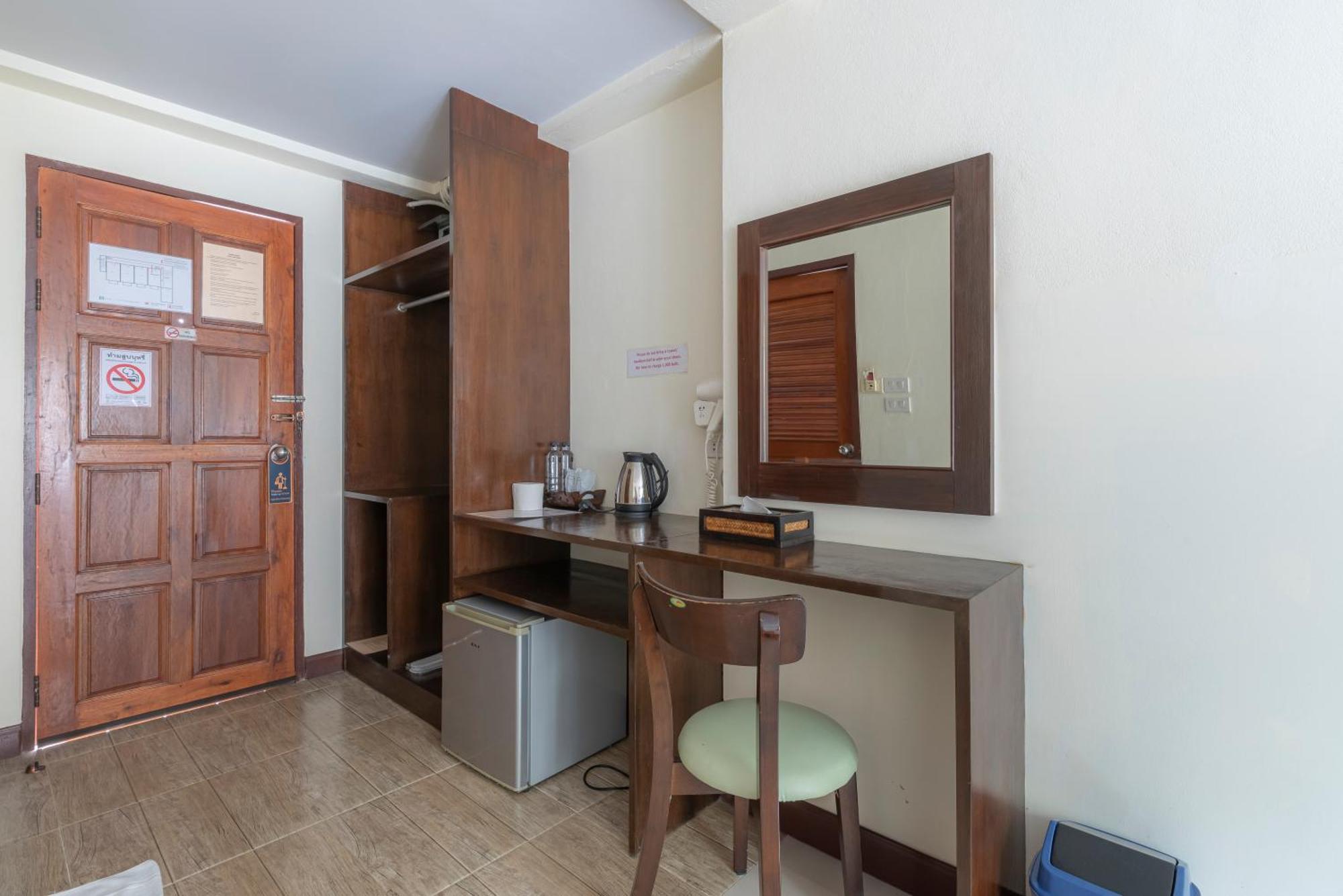 Manee Cool Mueang Otel Chiang Mai Dış mekan fotoğraf