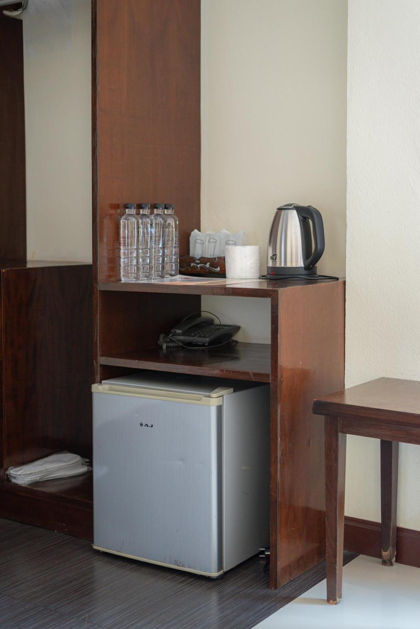 Manee Cool Mueang Otel Chiang Mai Dış mekan fotoğraf