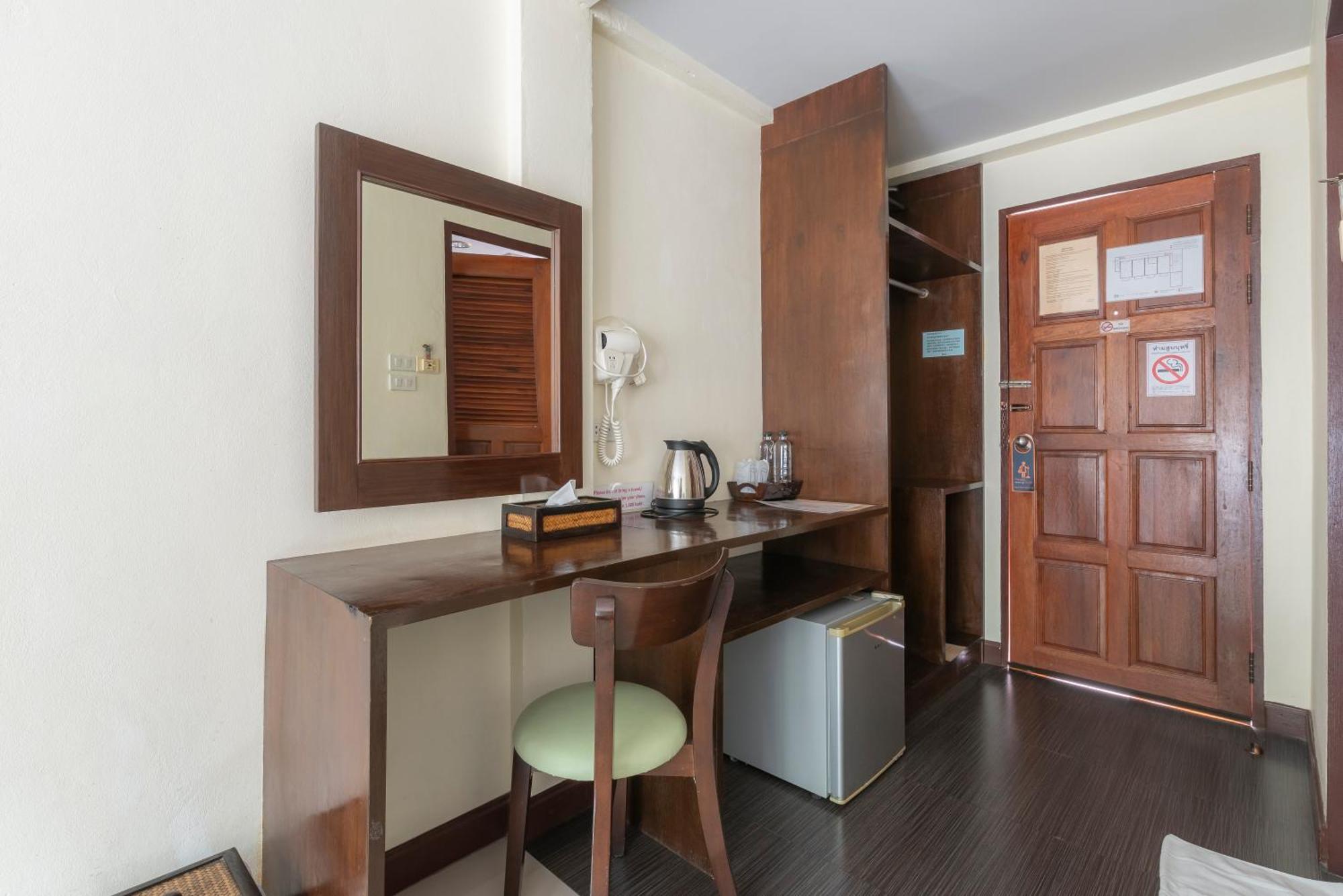 Manee Cool Mueang Otel Chiang Mai Dış mekan fotoğraf