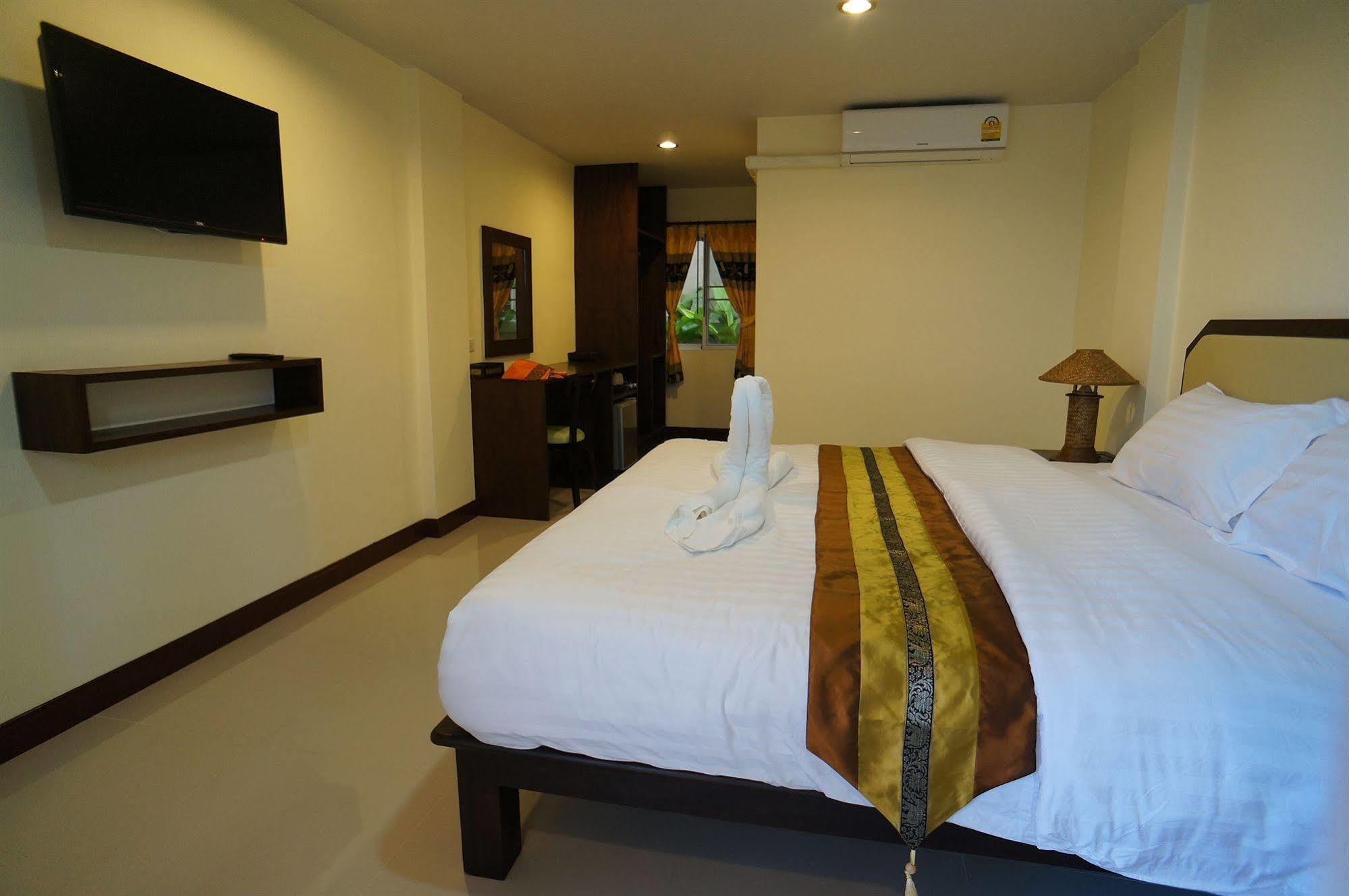 Manee Cool Mueang Otel Chiang Mai Dış mekan fotoğraf
