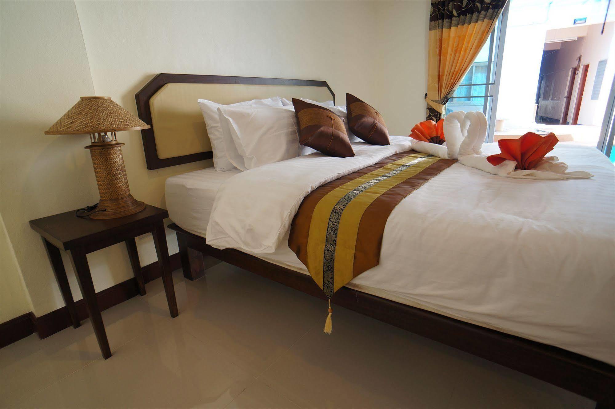 Manee Cool Mueang Otel Chiang Mai Dış mekan fotoğraf