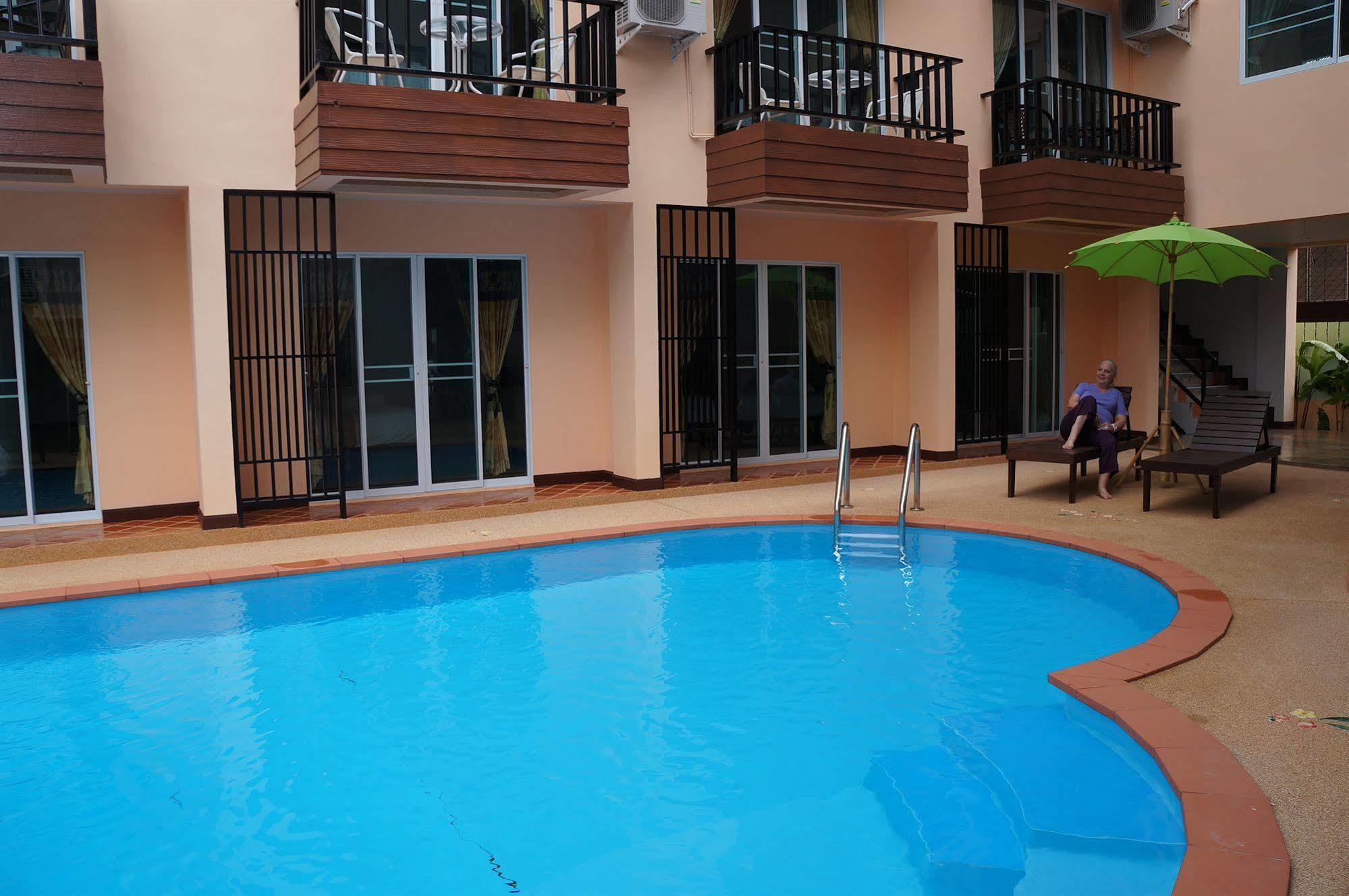 Manee Cool Mueang Otel Chiang Mai Dış mekan fotoğraf